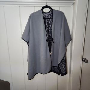 Reversible Gray Leopard Poncho OS
